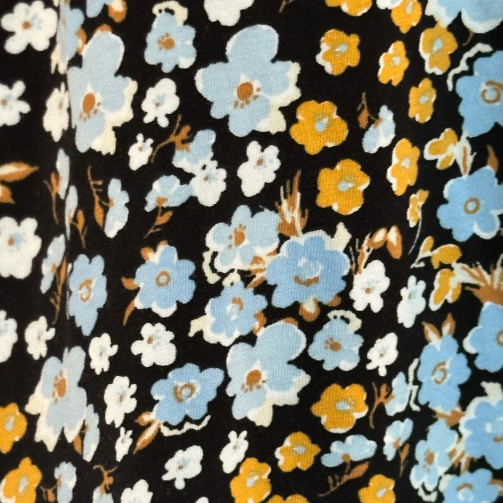 Ann Taylor Loft Floral Puff Short Sleeved Blouse, Size Large - Picture 3 of 9